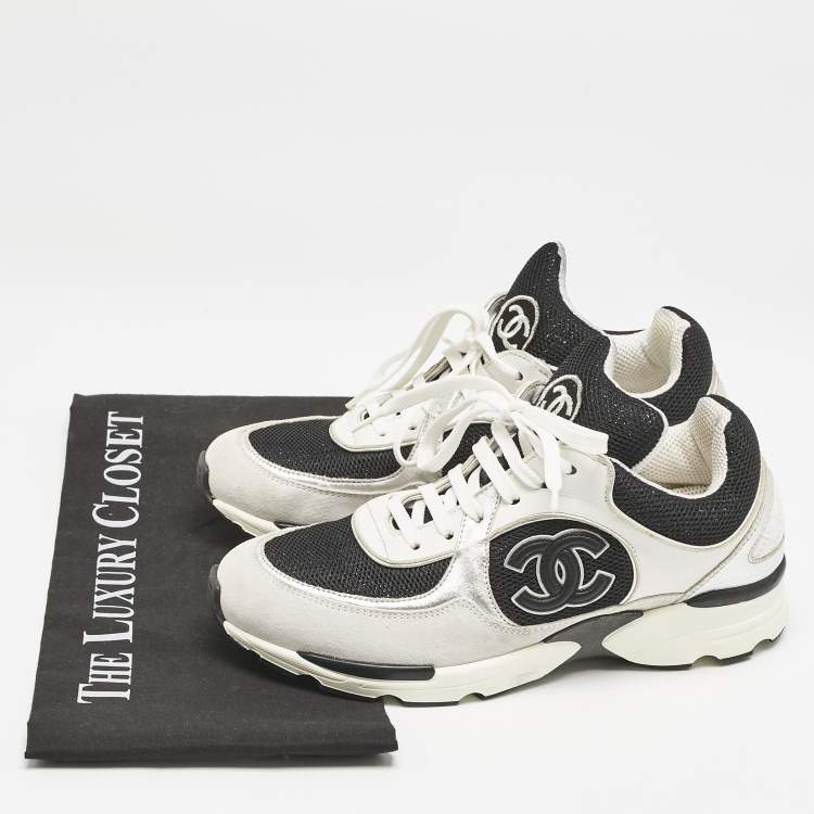Pre Owned Chanel Black/White Leather and Mesh CC Interlocking Logo Low Top Sneakers Size 37.5