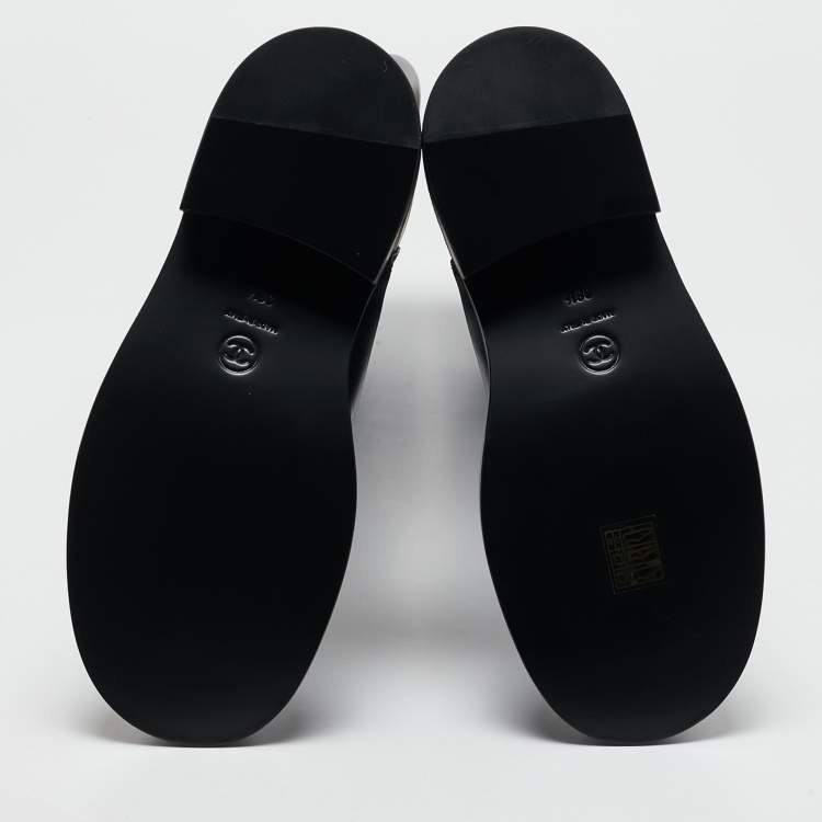 مملوكة مسبقًا Chanel Black Calf Leather Knee Length Boots Size 38.5