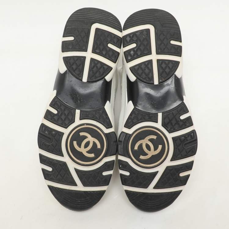 Pre Owned Chanel White/Silver Suede, Fabric and Leather CC Low Top Sneakers Size 38.5