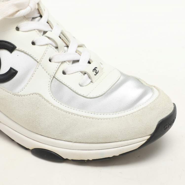 Pre Owned Chanel White/Silver Suede, Fabric and Leather CC Low Top Sneakers Size 38.5