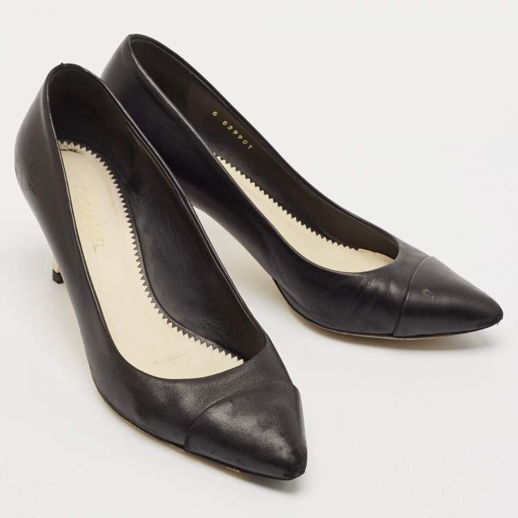 Pre Owned Chanel Black Leather Cap Toe Pumps Size 38.5