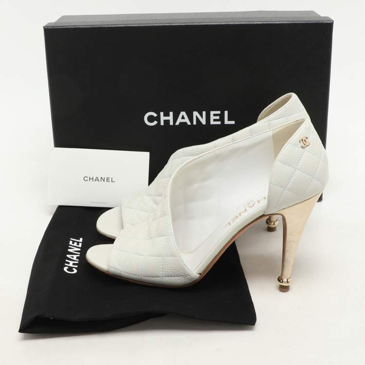 Pre Owned Chanel White Quilted Leather CC Open Toe Pumps Size 38