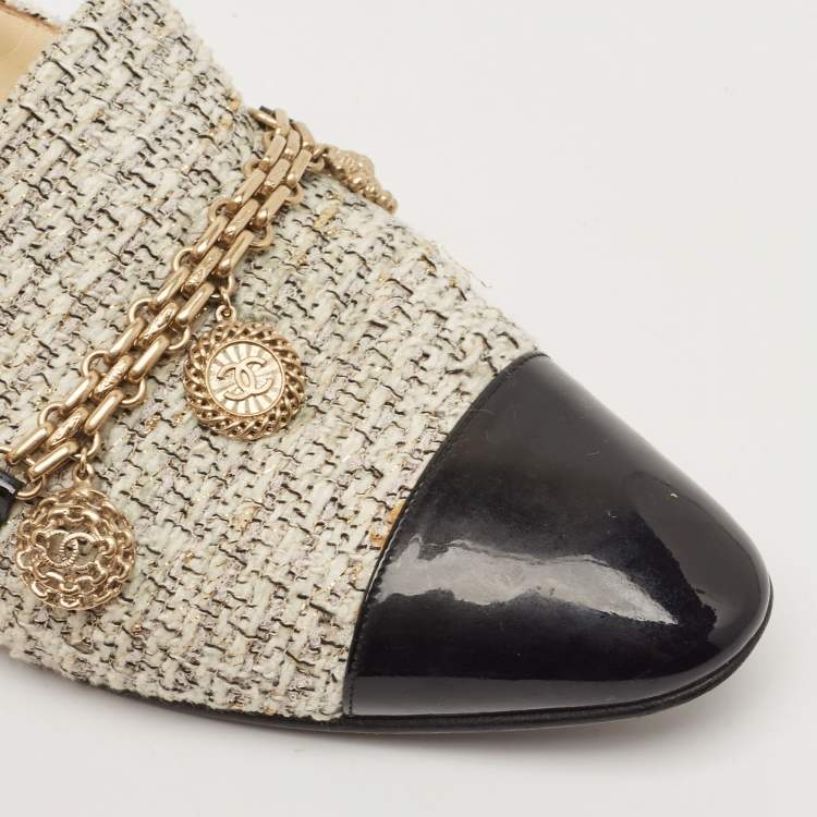 Pre Owned Chanel Black/Cream Tweed and Patent Charm Embellished Loafers Size 38.5