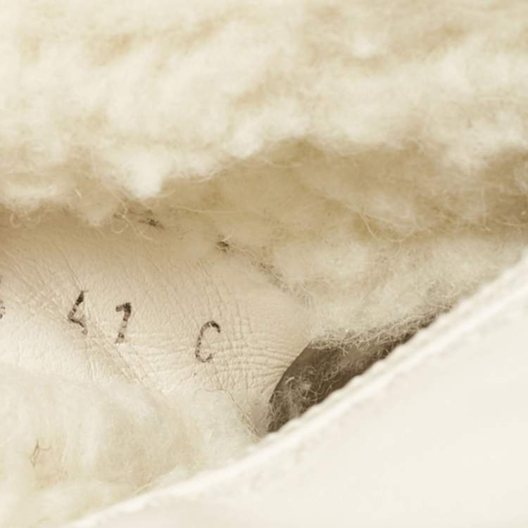 Pre Owned Chanel Off White/Black Leather CC Snow Boots Size 41