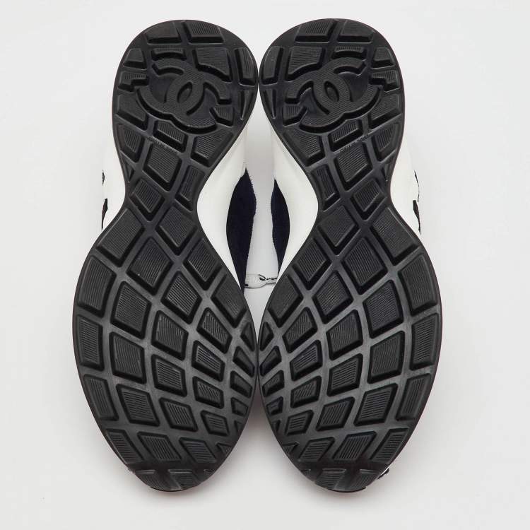 Pre Owned Chanel Navy Blue/White Suede and Fabric CC Logo Low Top Sneakers Size 39