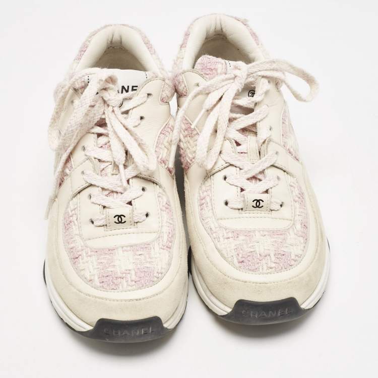 Pre Owned Chanel Cream/Pink Tweed and Leather CC Low Top Sneakers Size 36.5