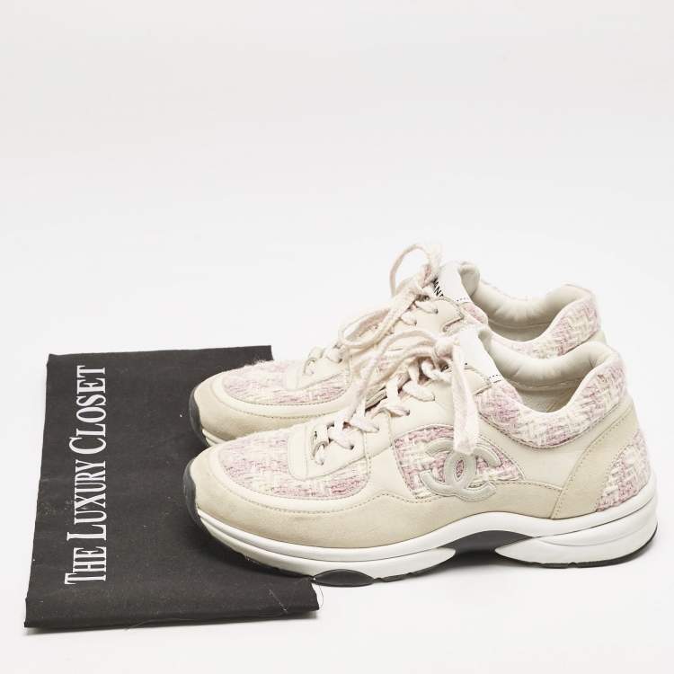 Pre Owned Chanel Cream/Pink Tweed and Leather CC Low Top Sneakers Size 36.5