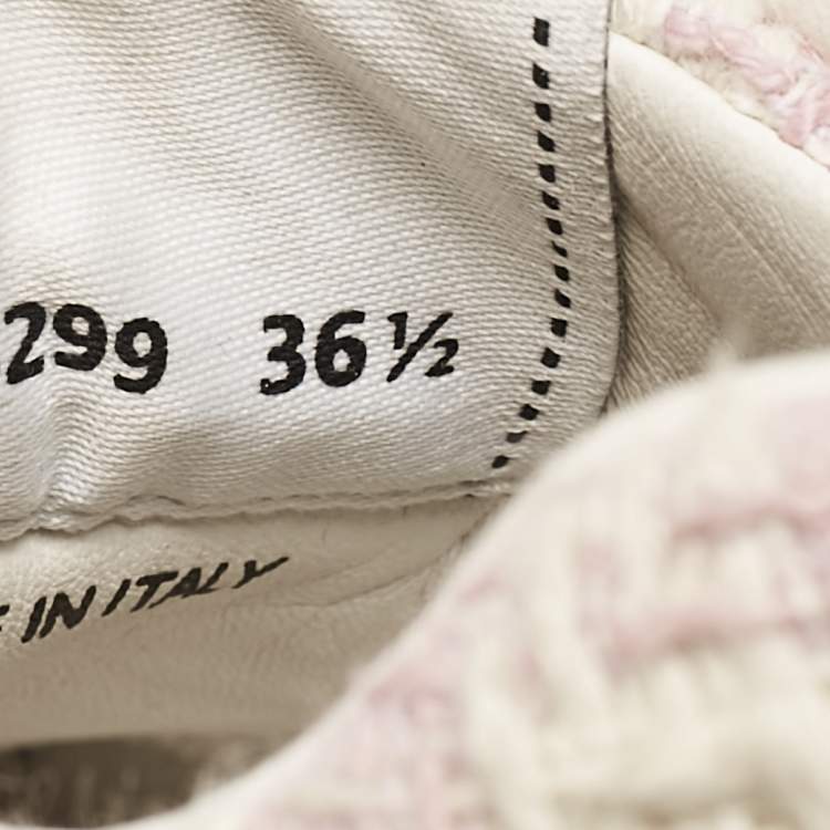 Pre Owned Chanel Cream/Pink Tweed and Leather CC Low Top Sneakers Size 36.5