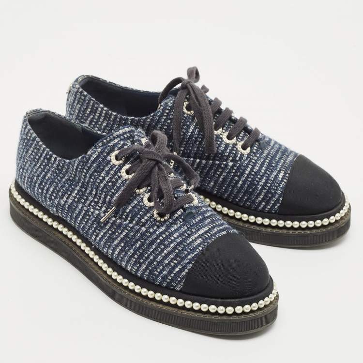 Pre Owned Chanel Black/Navy Blue Canvas and Tweed Grosgrain Lace Up Sneakers Size 38