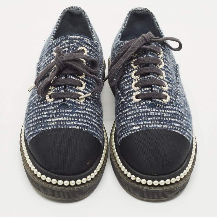 Pre Owned Chanel Black/Navy Blue Canvas and Tweed Grosgrain Lace Up Sneakers Size 38