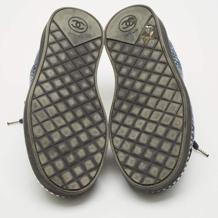 Pre Owned Chanel Black/Navy Blue Canvas and Tweed Grosgrain Lace Up Sneakers Size 38