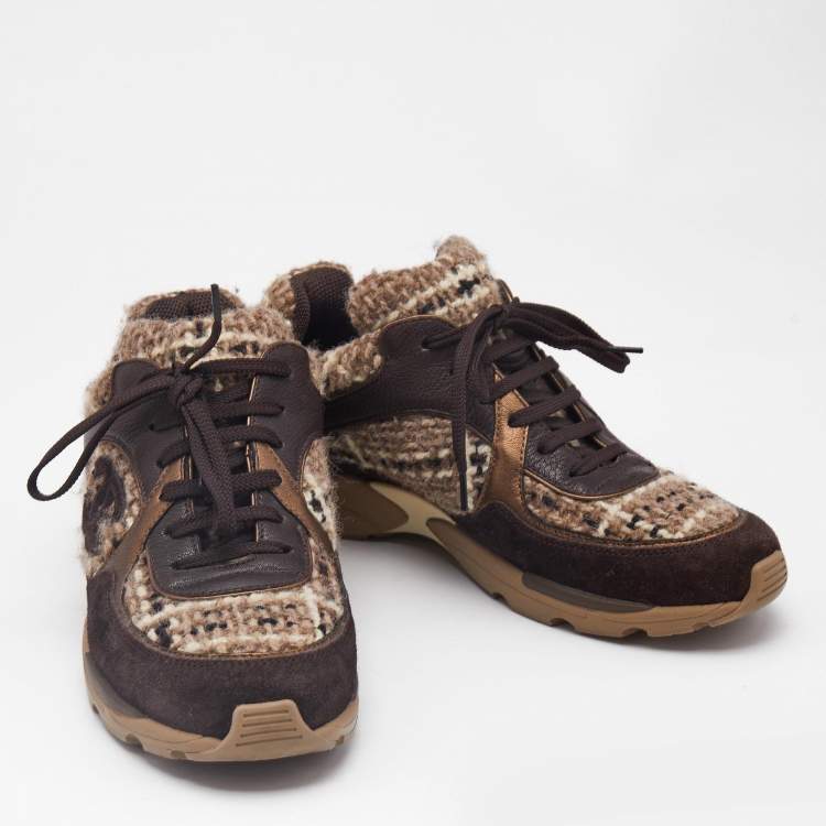 Pre Owned Chanel Brown/Beige Tweed and Leather CC Low Top Sneakers Size 39