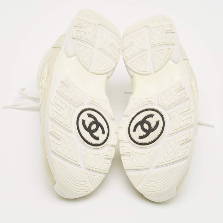 Pre Owned Chanel Grey/White Suede and Nylon CC Logo Lace Up Sneakers Size 38