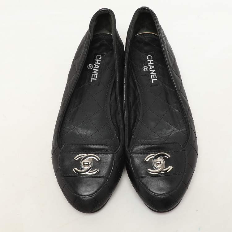 Pre Owned Chanel Black Quilted Leather CC Loafers Size 36