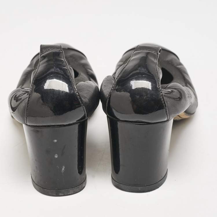 Pre Owned Chanel Black Leather Cap Toe Scrunch Block Heel Pumps Size 39
