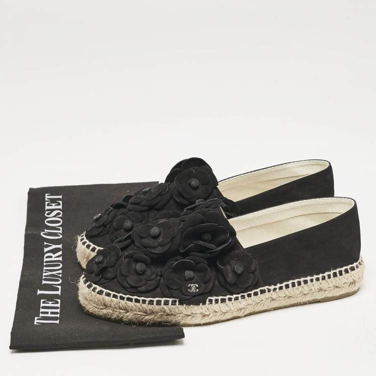 Pre Owned Chanel Black Nubuck Leather CC Camelia Applique Espadrille Flats Size 39
