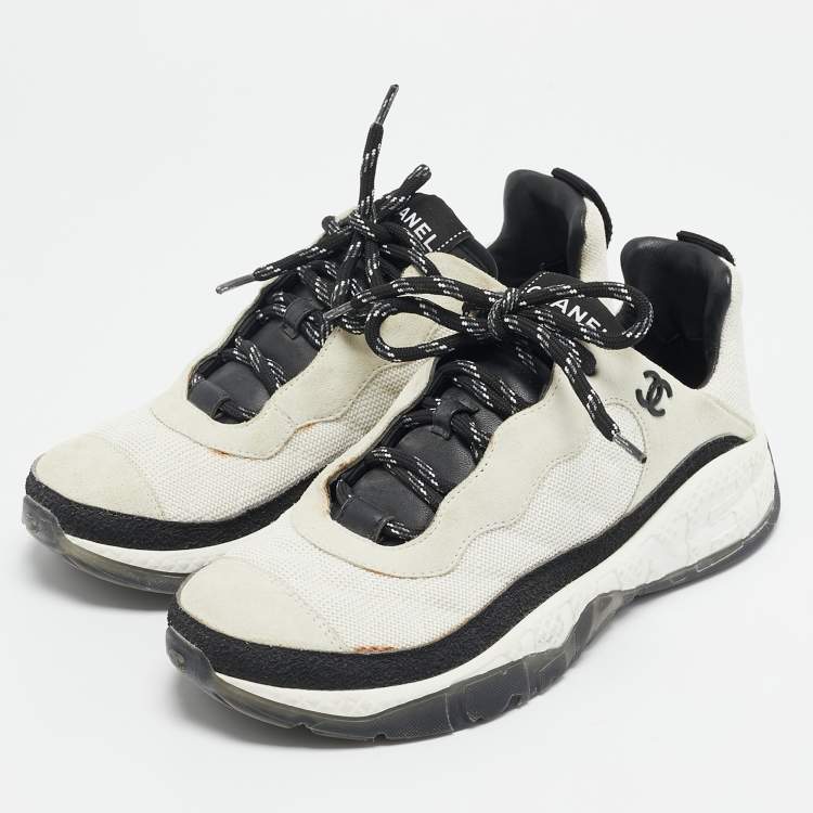 Pre Owned Chanel Grey/White Suede and Mesh CC Low Top Sneakers Size 39