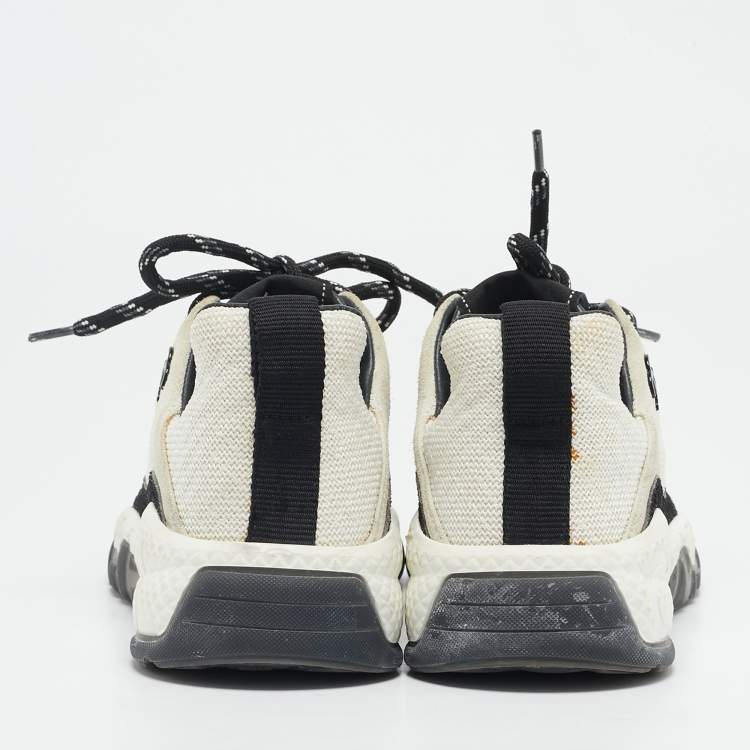 Pre Owned Chanel Grey/White Suede and Mesh CC Low Top Sneakers Size 39