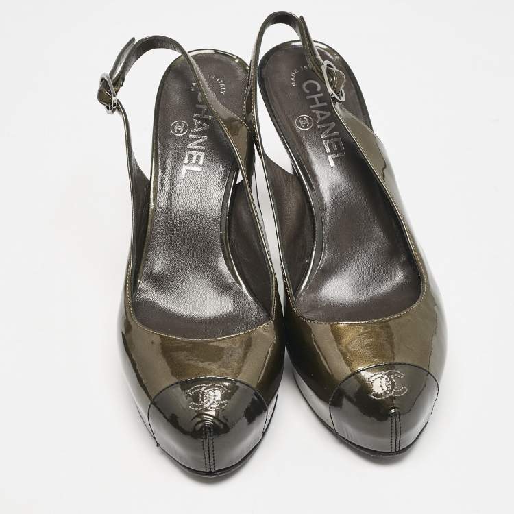 Pre Owned Chanel Grey/Black Patent Cap Toe CC Bow Slingback Pumps Size 39.5