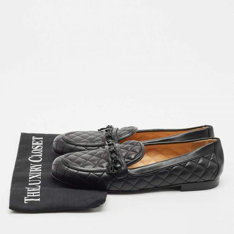 Pre Owned Chanel Black Quilted Leather CC Chain Link Slip On Loafers Size 39