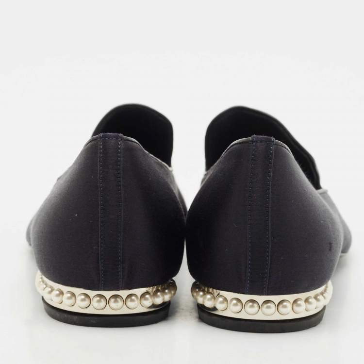 Pre Owned Chanel Navy Blue Satin CC Pearl Embellished Smoking Slippers Size 40