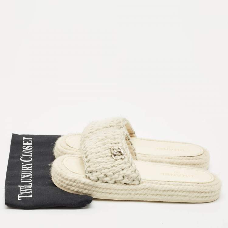 Pre Owned Chanel White/Silver Braided Knit CC Espadrille Flat Slides Size 39
