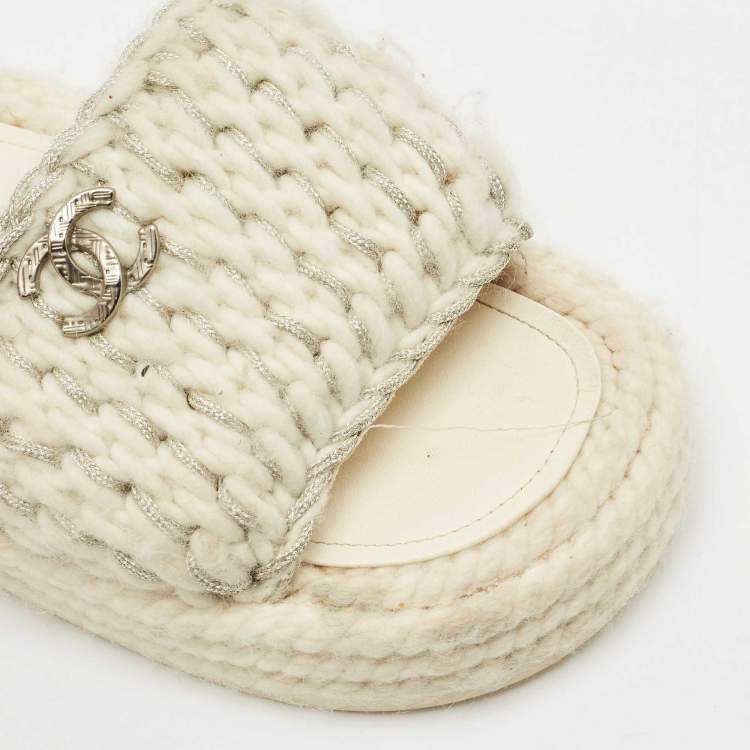 Pre Owned Chanel White/Silver Braided Knit CC Espadrille Flat Slides Size 39