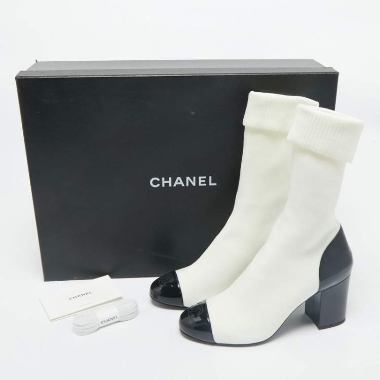 Pre Owned Chanel White/Black Patent Leather and Stretch Fabric CC Sock Ankle Length Boots Size 39.5