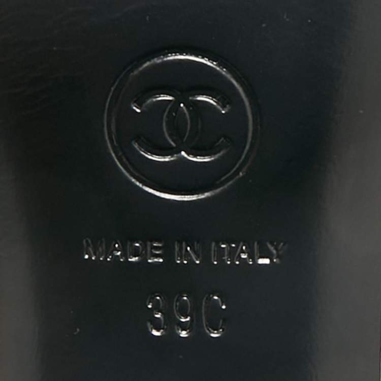 Pre Owned Chanel White/Black Patent Leather and Stretch Fabric CC Sock Ankle Length Boots Size 39.5