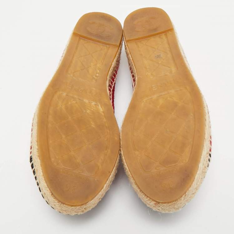 Pre Owned Chanel Red/Black Suede Faux Pearl CC Cap Toe Espadrille Flats Size 36