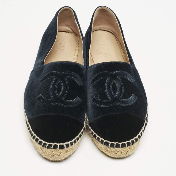 Pre Owned Chanel Navy Blue/Black Velvet CC Cap Toe Espadrille Flats Size 37