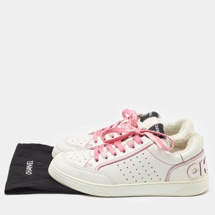 Pre Owned Chanel White Perforated Leather 21P Logo Low Top Sneakers Size 41.5