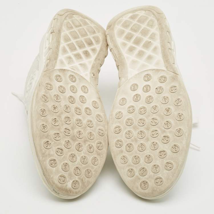 Pre Owned Chanel White Sequin and Leather CC Low Top Sneakers Size 38.5