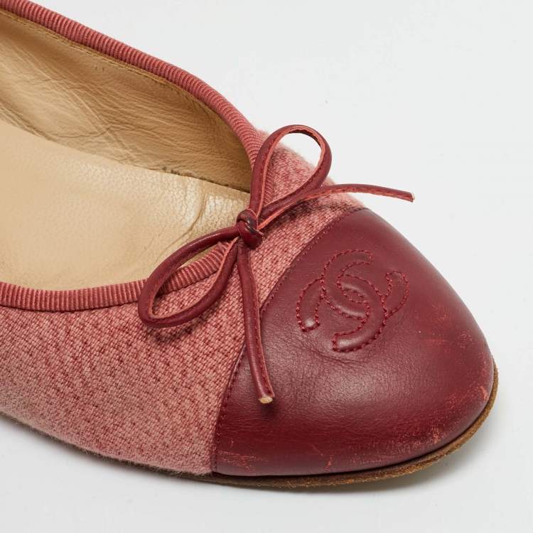 Pre Owned Chanel Pink/Burgundy Tweed and Leather CC Cap Toe Bow Ballet Flats Size 39