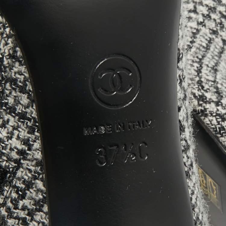 Pre Owned Chanel Black/White Plaid Check Tweed Pointed Cap Toe Ankle Boots Size 37.5