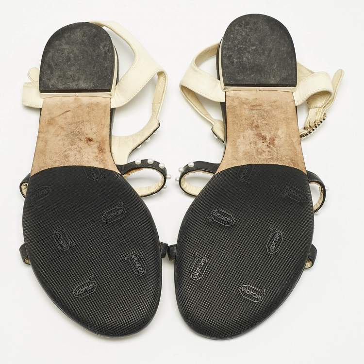 Pre Owned Chanel Black/Beige Leather Faux Pearl Embellished Flat Sandals Size 36