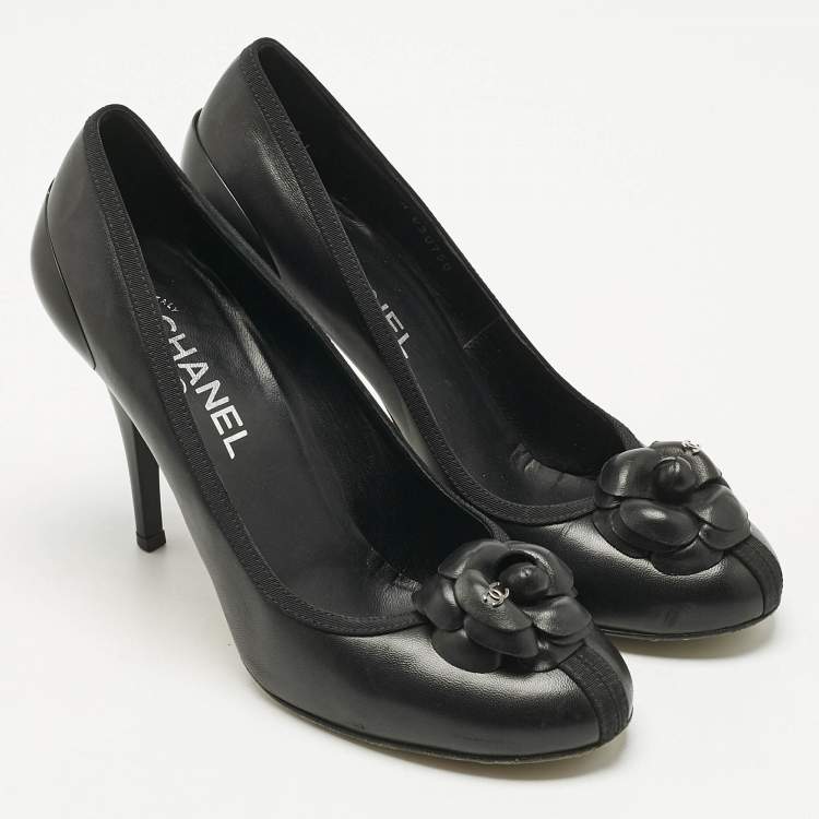 Pre Owned Chanel Black Leather Camellia  Pumps Size 40