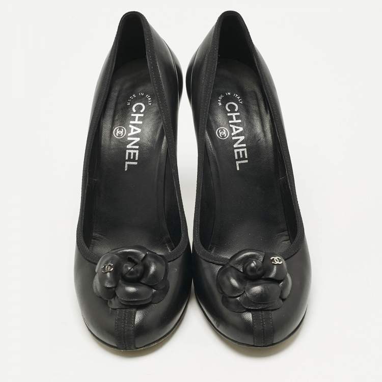 Pre Owned Chanel Black Leather Camellia  Pumps Size 40
