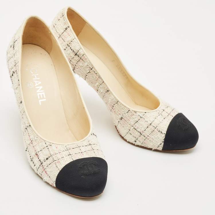 Pre Owned Chanel Multicolor Tweed and Leather CC Cap Toe Pumps Size 39