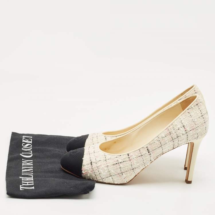 Pre Owned Chanel Multicolor Tweed and Leather CC Cap Toe Pumps Size 39