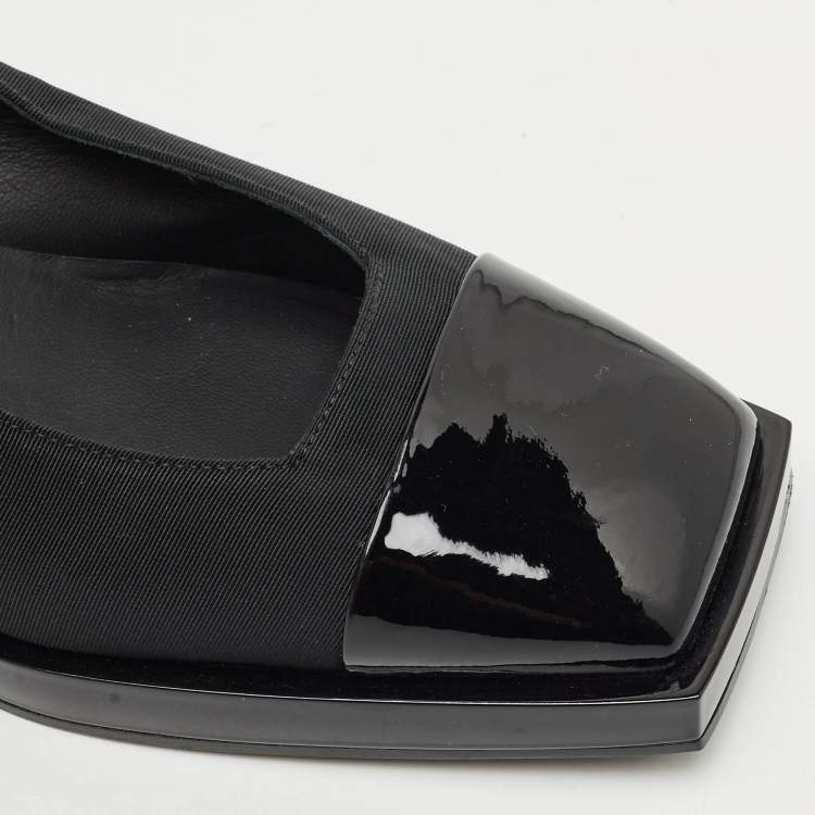 Pre Owned Chanel Black Patent Leather and Canvas Square Cap Toe CC Block Heel Pumps Size 38