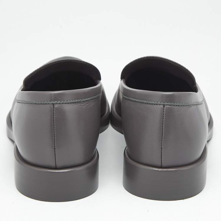 Pre Owned Chanel Grey Leather CC Slip On Loafers Size 40.5