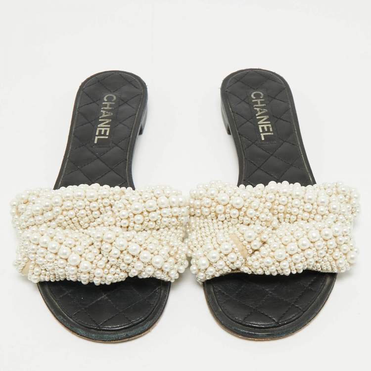 Pre Owned Chanel Black Leather Pearl Embellished Flat Slides Size 40