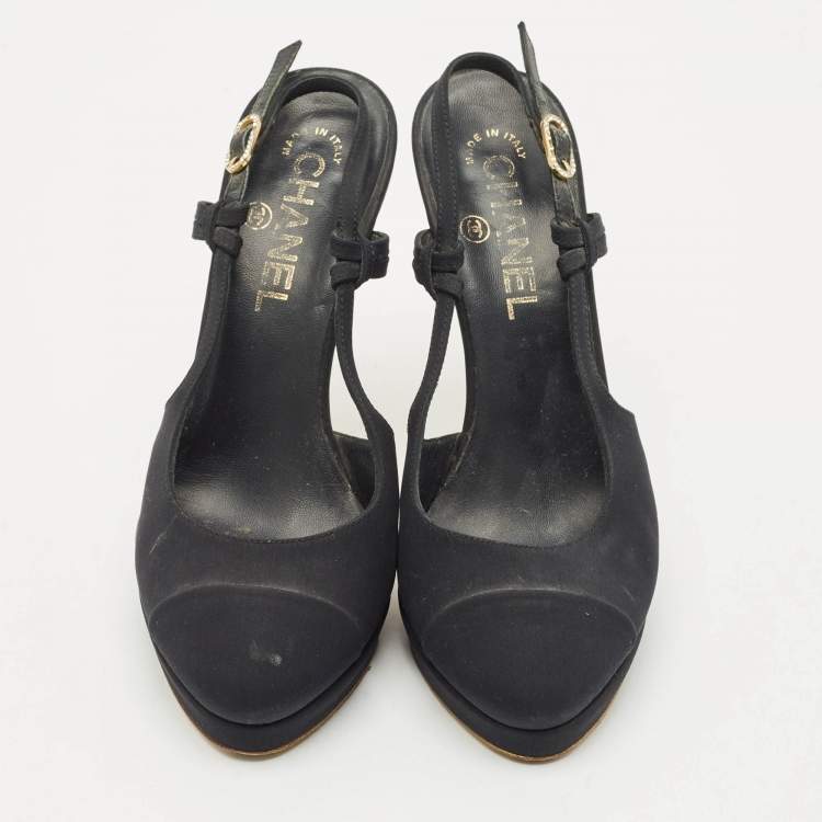 Pre Owned Chanel Black Canvas CC Cap Toe Slingback Pumps Size 37