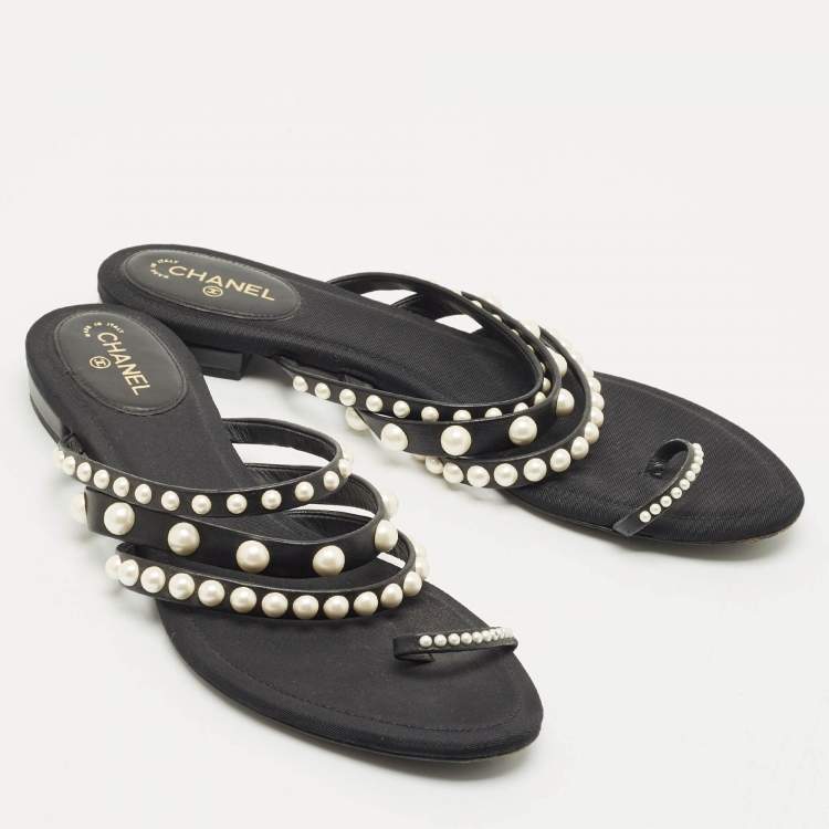 Pre Owned Chanel Black Canvas and Leather Pearl Embellished Thong Flats Size 40