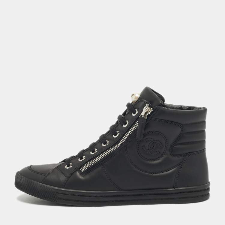 Pre Owned Chanel Black Leather and Rubber High Top Sneakers Size 38