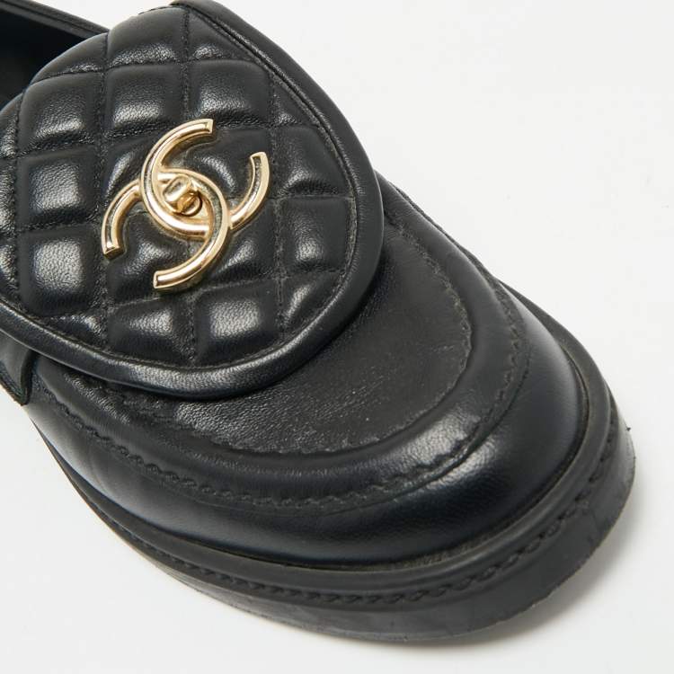 Pre Owned Chanel Black Quilted Leather CC Turnlock Loafers Size 37