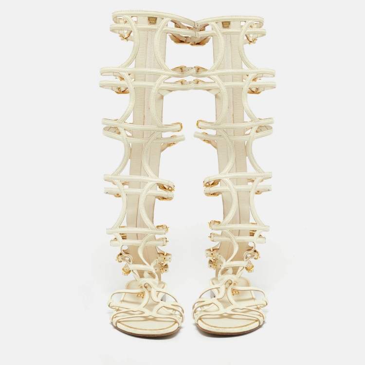 Pre Owned Chanel Cream Leather Gladiator Flat Sandals Size 37