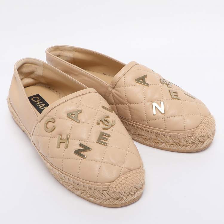 Pre Owned Chanel Beige Quilted Leather CC Logo Espadrille Flats Size 38