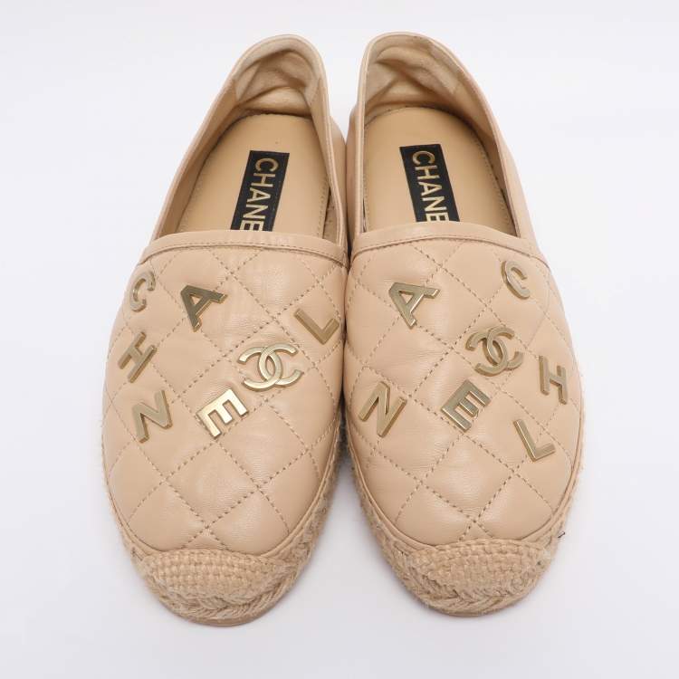 Pre Owned Chanel Beige Quilted Leather CC Logo Espadrille Flats Size 38